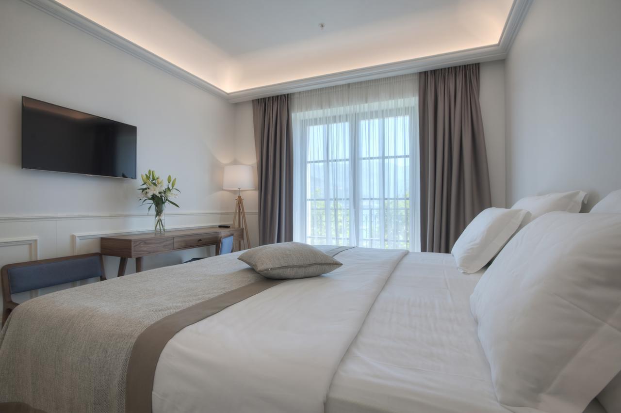 Hotel Majestic Budva Eksteriør billede