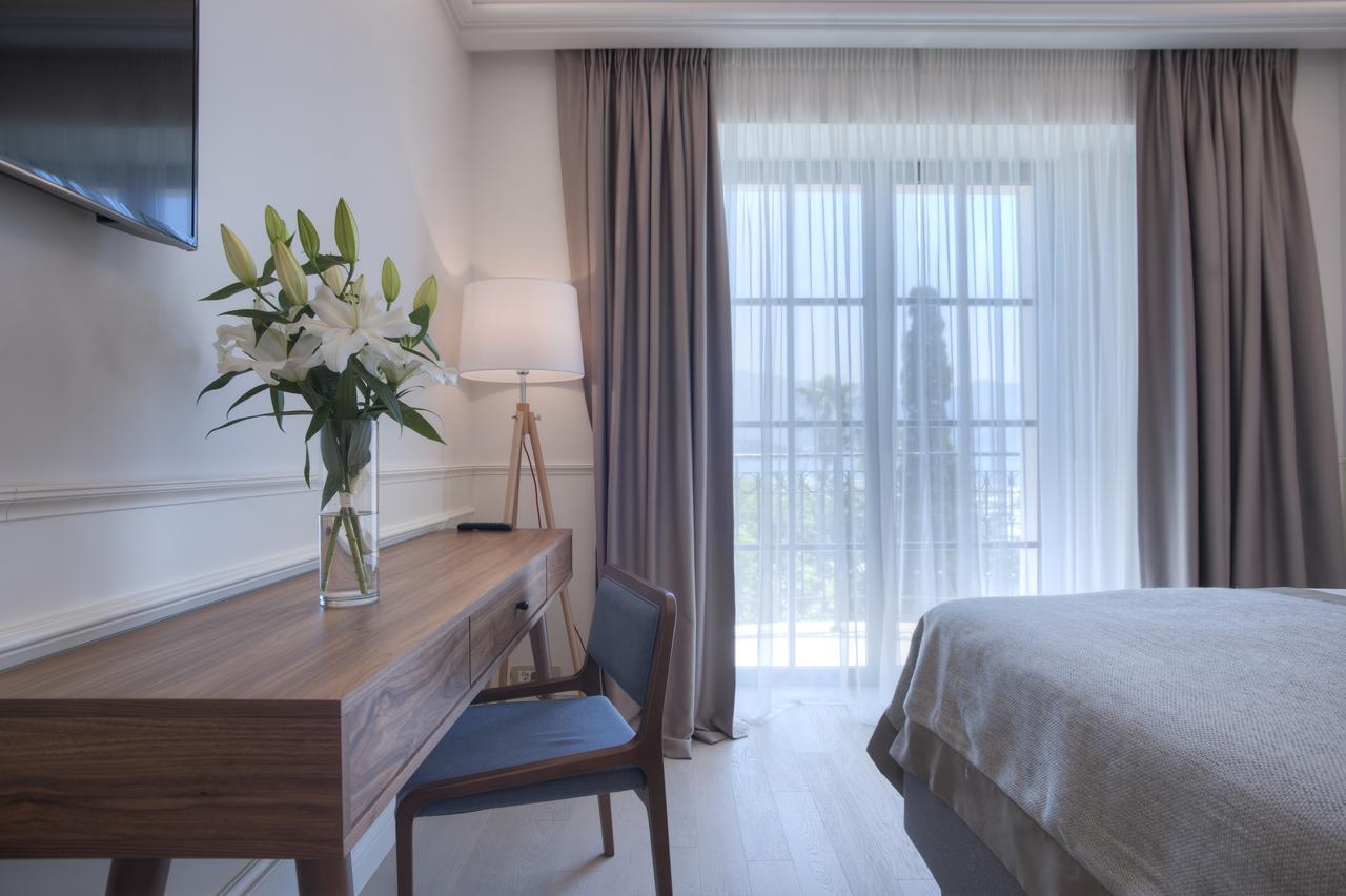 Hotel Majestic Budva Eksteriør billede