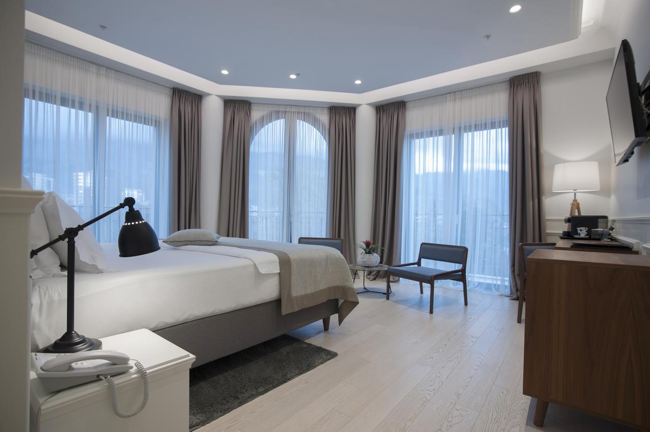 Hotel Majestic Budva Eksteriør billede